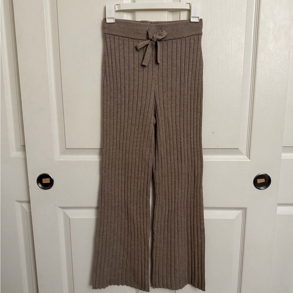 H&M Taupe Ribbed Knit Set - Picture 4 of 5